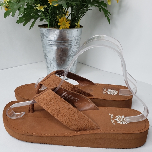 small wedge flip flops